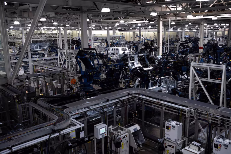 U.S. Manufacturing Investment Boosts Economy