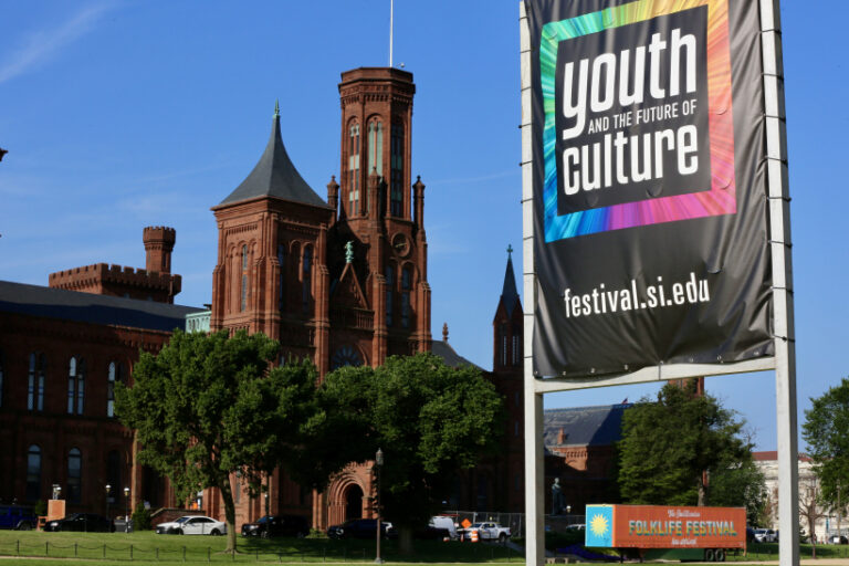 Youth Lead Smithsonian Cultural Festival