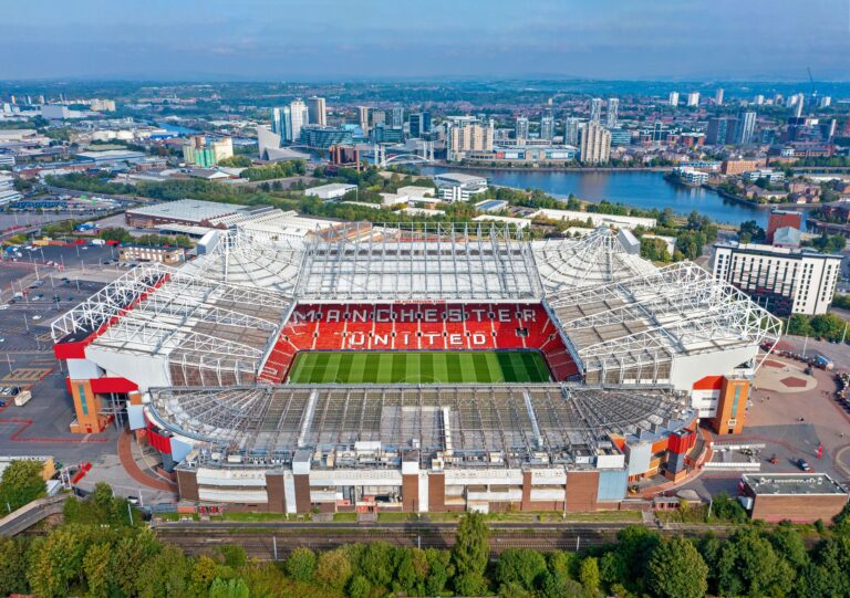 Government Ticket-Tout Crackdown Puts Man United’s Seat Licence Plan at Risk