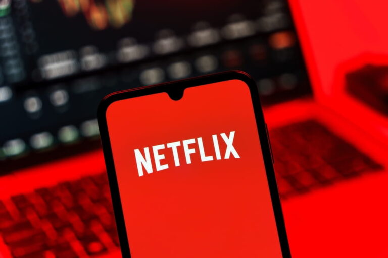 Netflix boosts Warner Bros Discovery bid with all-cash offer